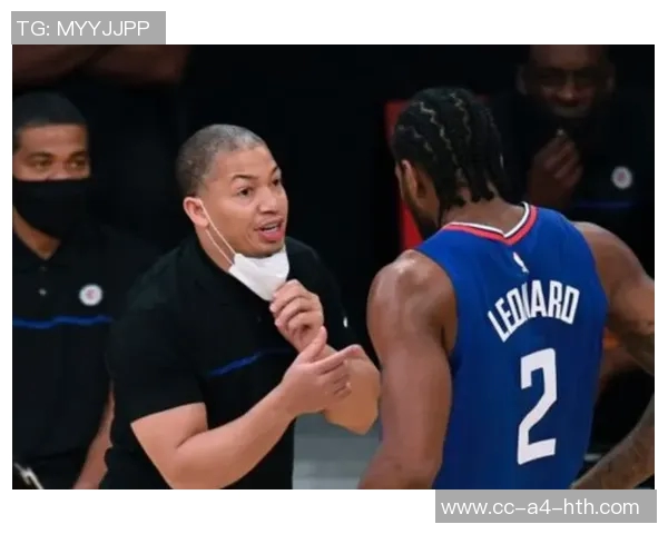 小莫呼吁卢执教应更积极转变角色不应忘记曾经的球员身份